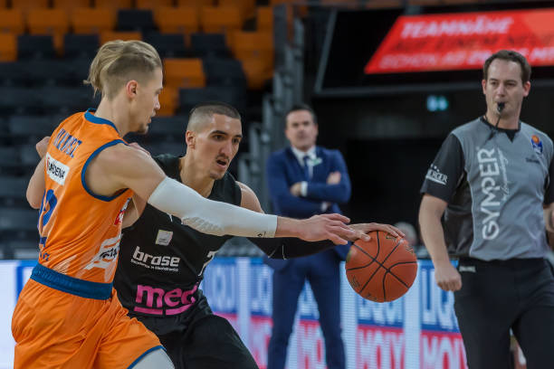 国际球员市 国际球员市