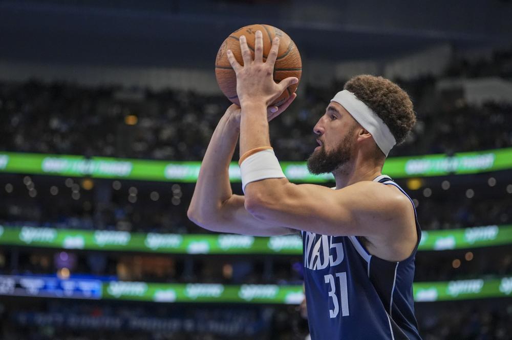 某田径队使 某田径队使