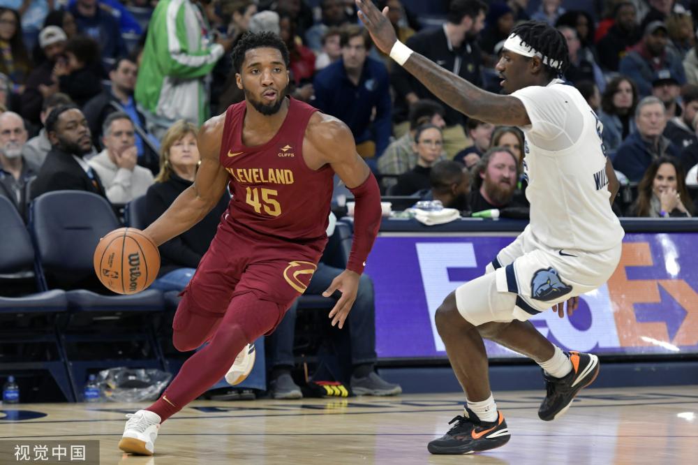 如同铜墙铁 如同铜墙铁